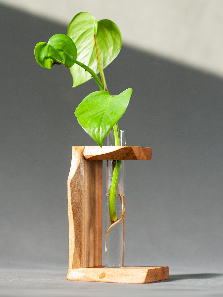 Bud Vase No. 4 - Cherry Dovetail - Una Raiz Woodworks