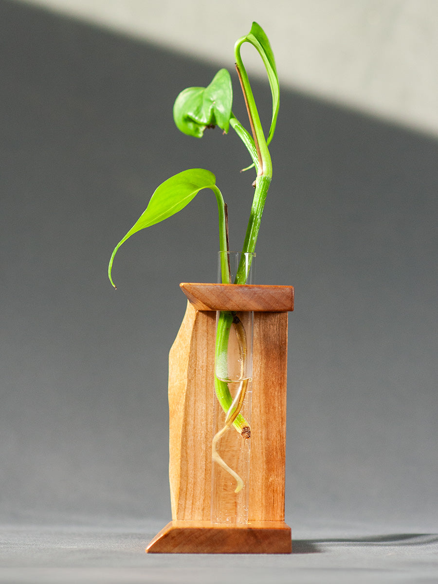 Bud Vase No. 4 - Cherry Dovetail - Una Raiz Woodworks