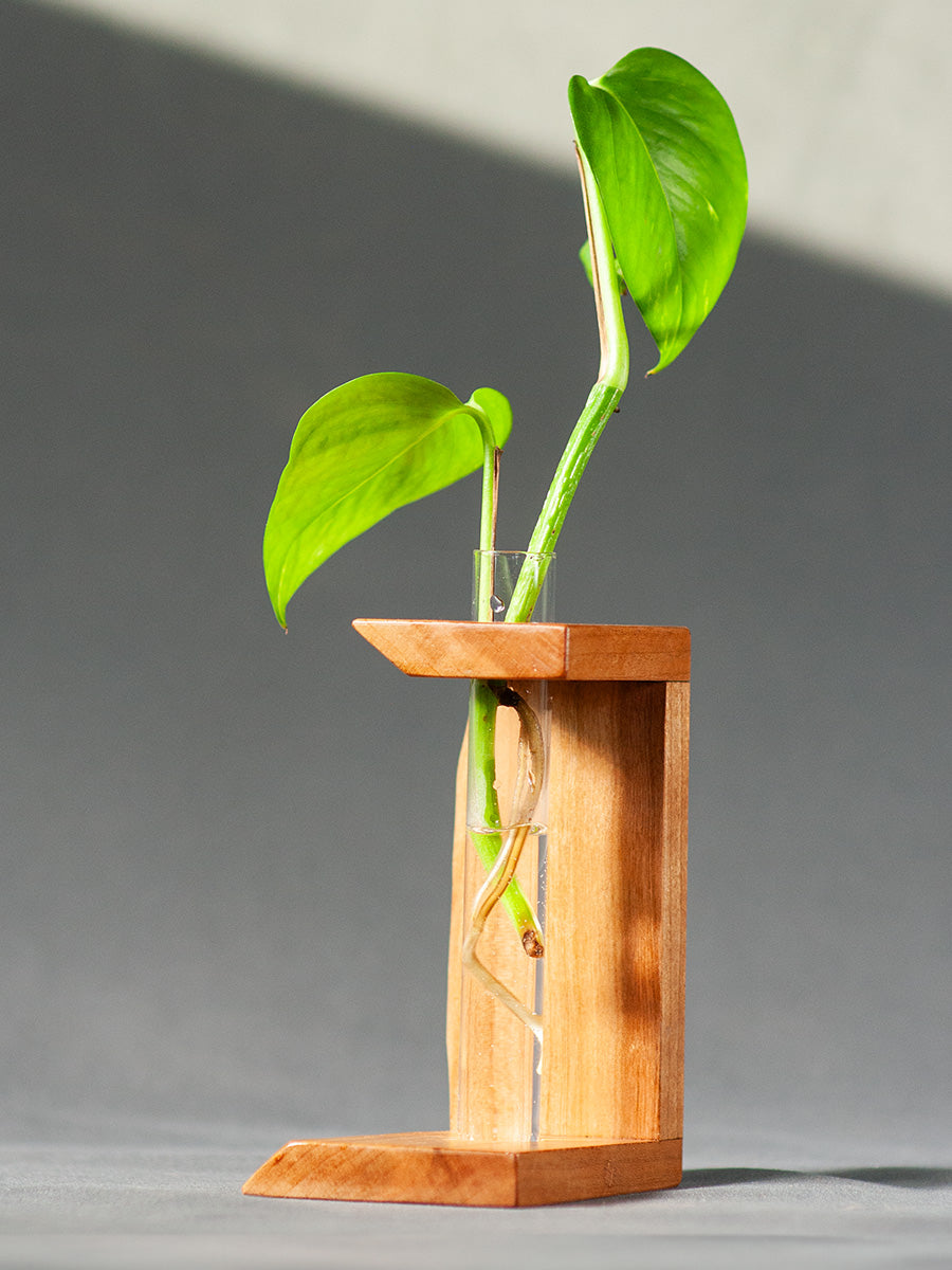 Bud Vase No. 4 - Cherry Dovetail - Una Raiz Woodworks