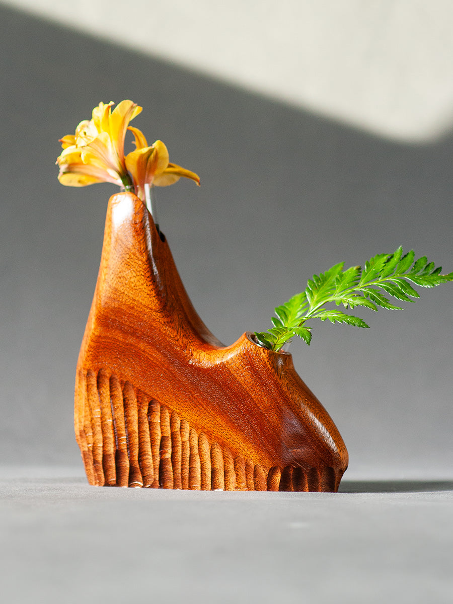 Bud Vase No. 7 - Montes - Una Raiz Woodworks