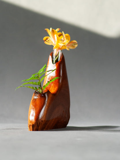 Bud Vase No. 7 - Montes - Una Raiz Woodworks